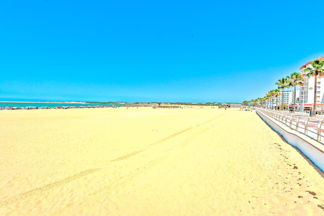 Ocean View Beach Apartment With Pool & Balconies El Puerto de Santa Maria Bagian luar foto